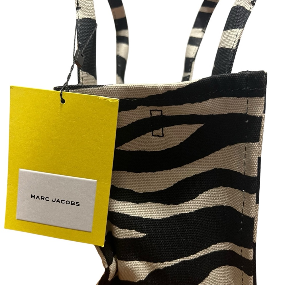 Marc Jacobs LIMITED EDITION The Zebra Small Tote Bag - Picture 7 of 11